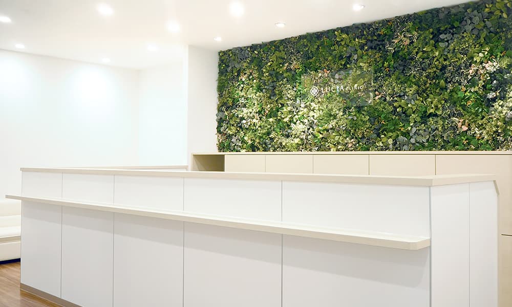 ルシアクリニック受付