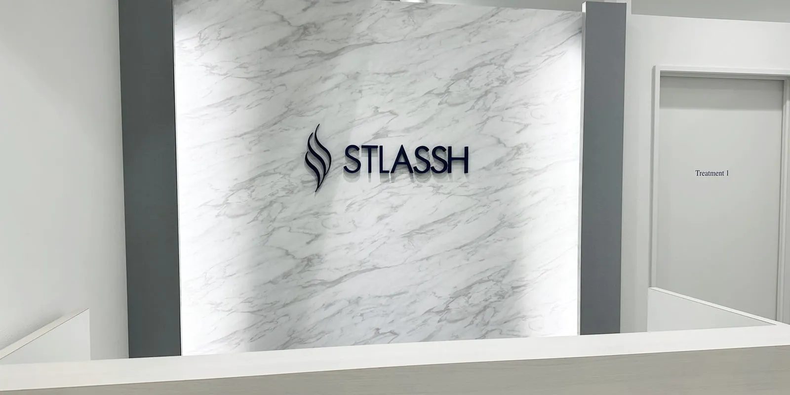 ストラッシュ 店舗画像