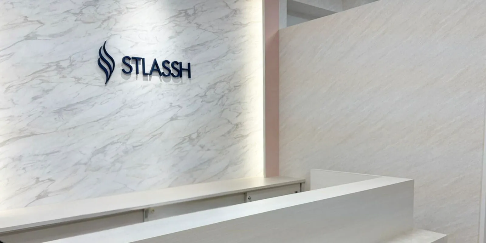 ストラッシュ 店舗画像