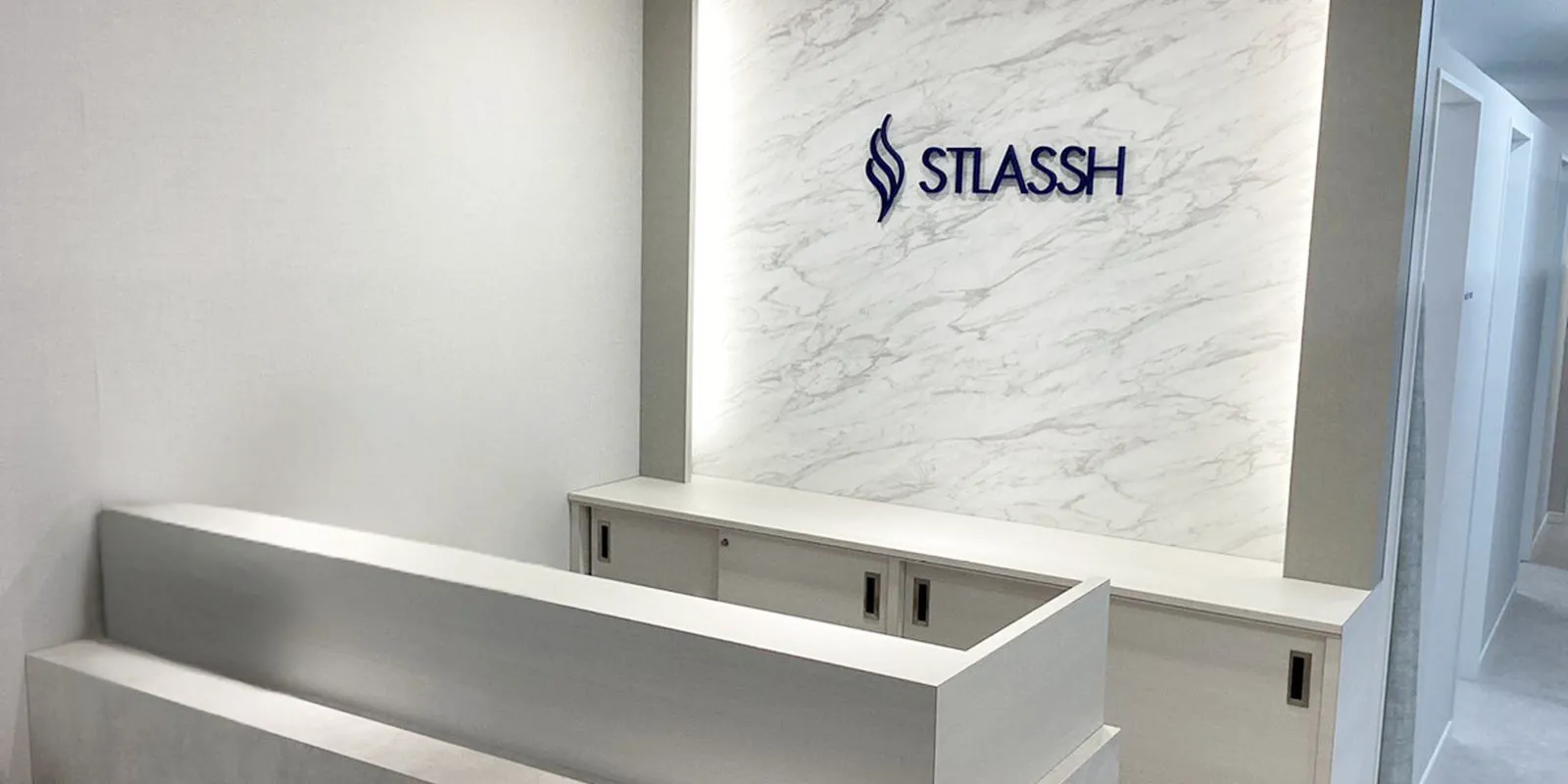 ストラッシュ 店舗画像