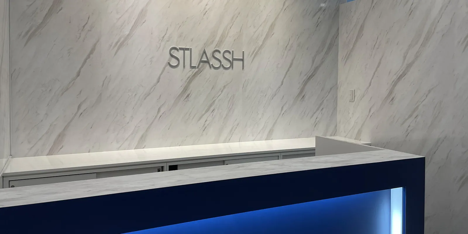 ストラッシュ 店舗画像