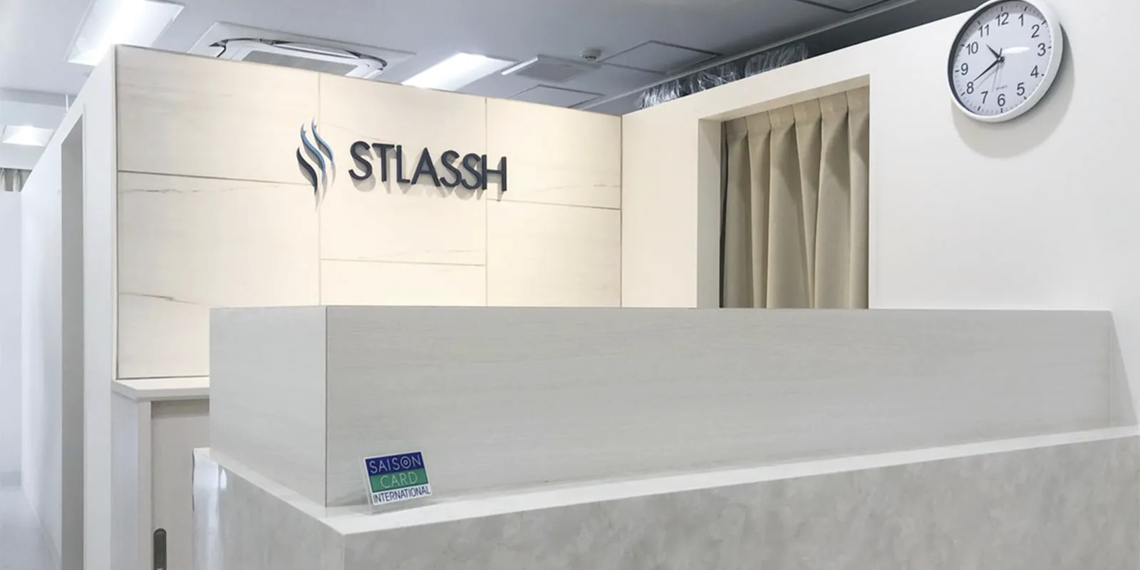 ストラッシュ 店舗画像