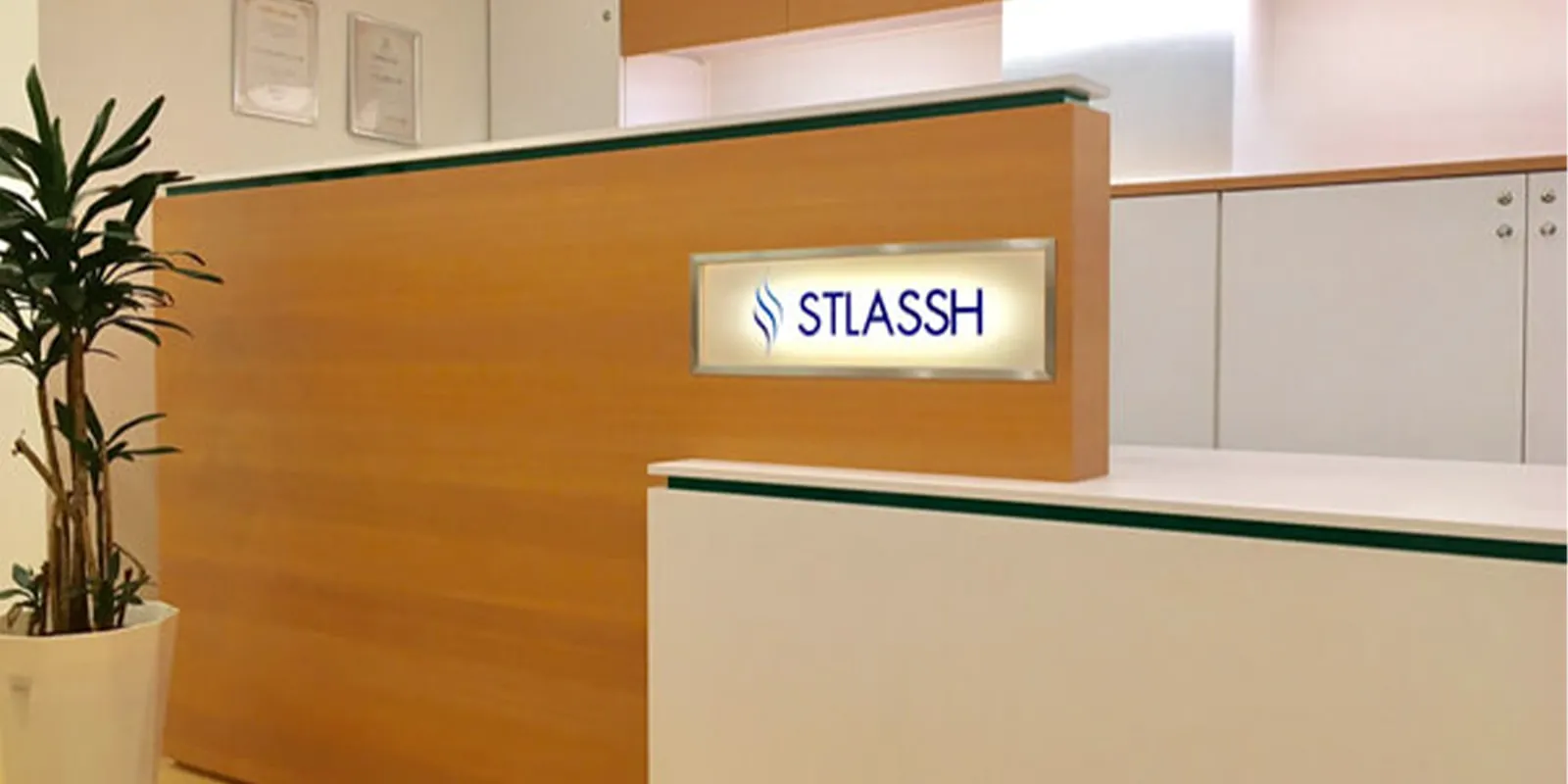 ストラッシュ 店舗画像