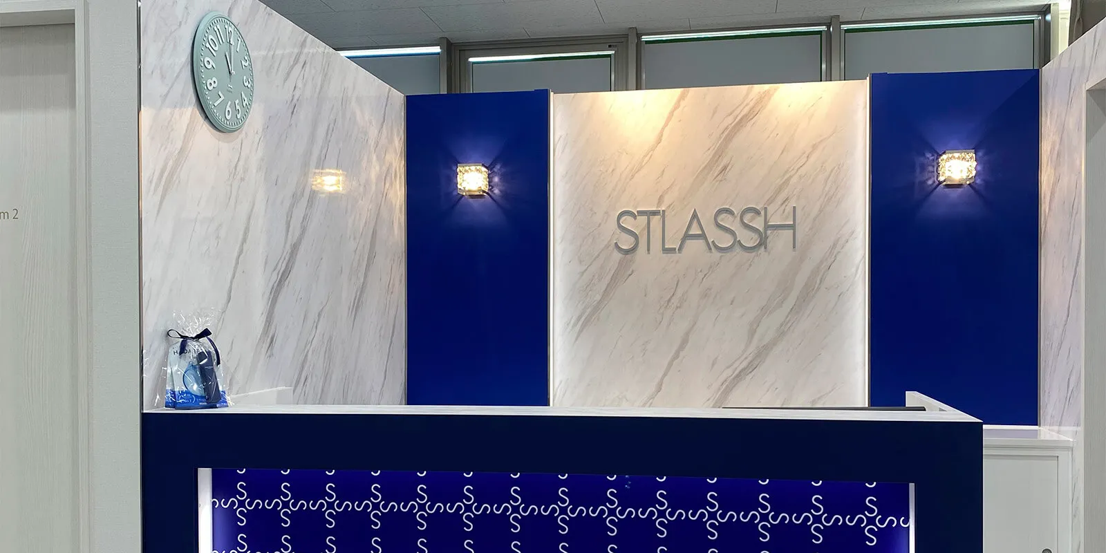 ストラッシュ 店舗画像