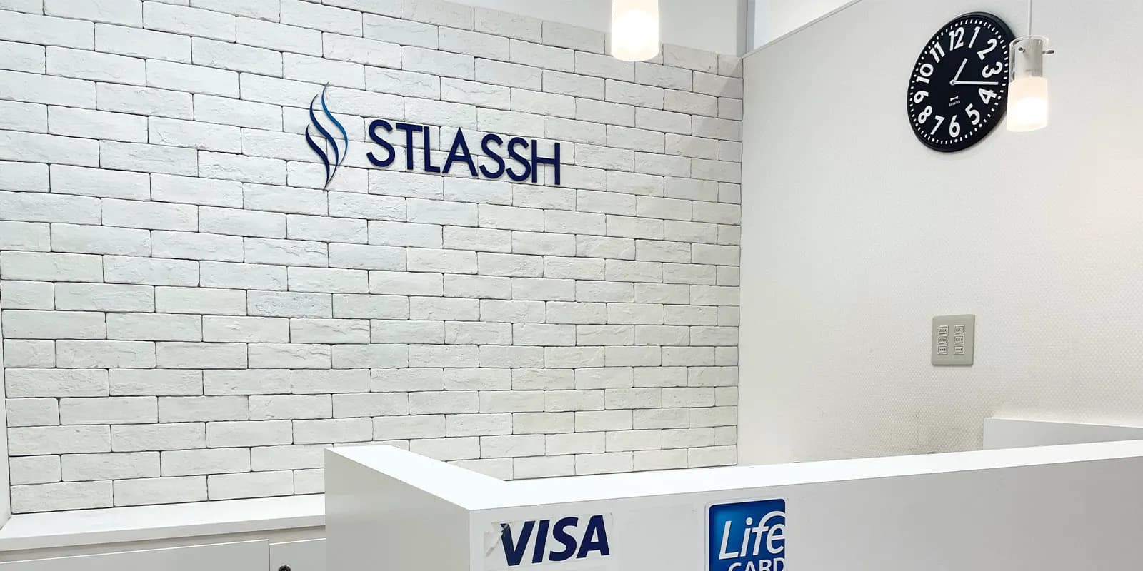 ストラッシュ 店舗画像