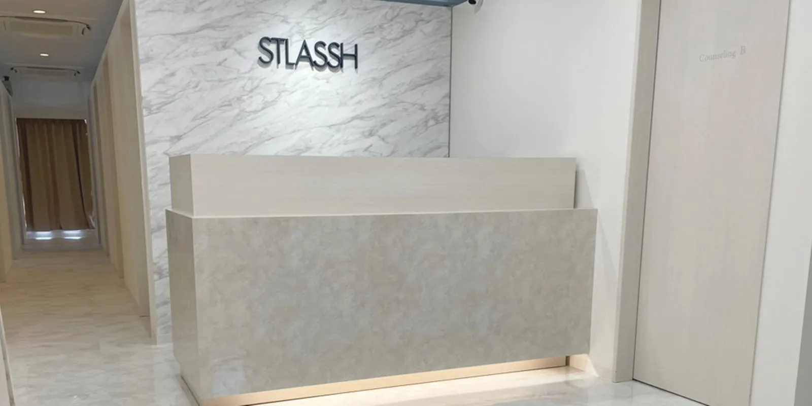 ストラッシュ 店舗画像