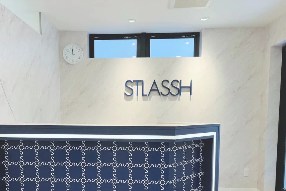 ストラッシュ 店舗画像