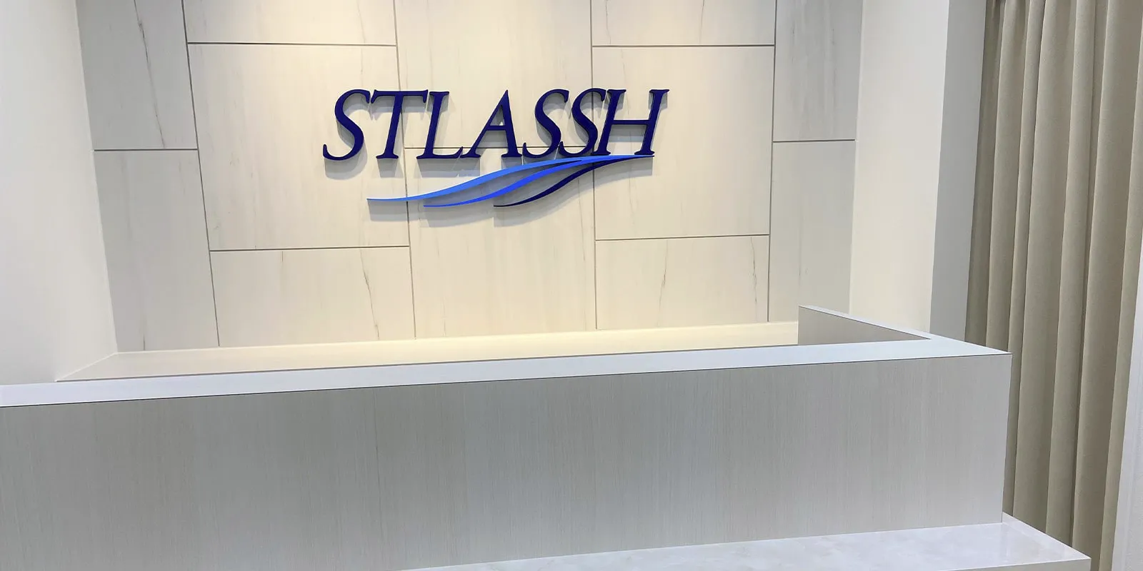 ストラッシュ 店舗画像