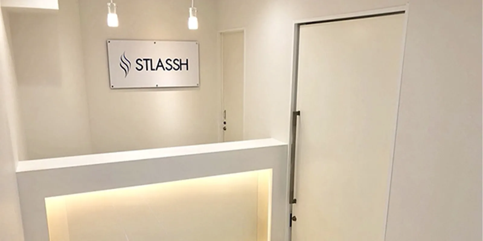 ストラッシュ 店舗画像