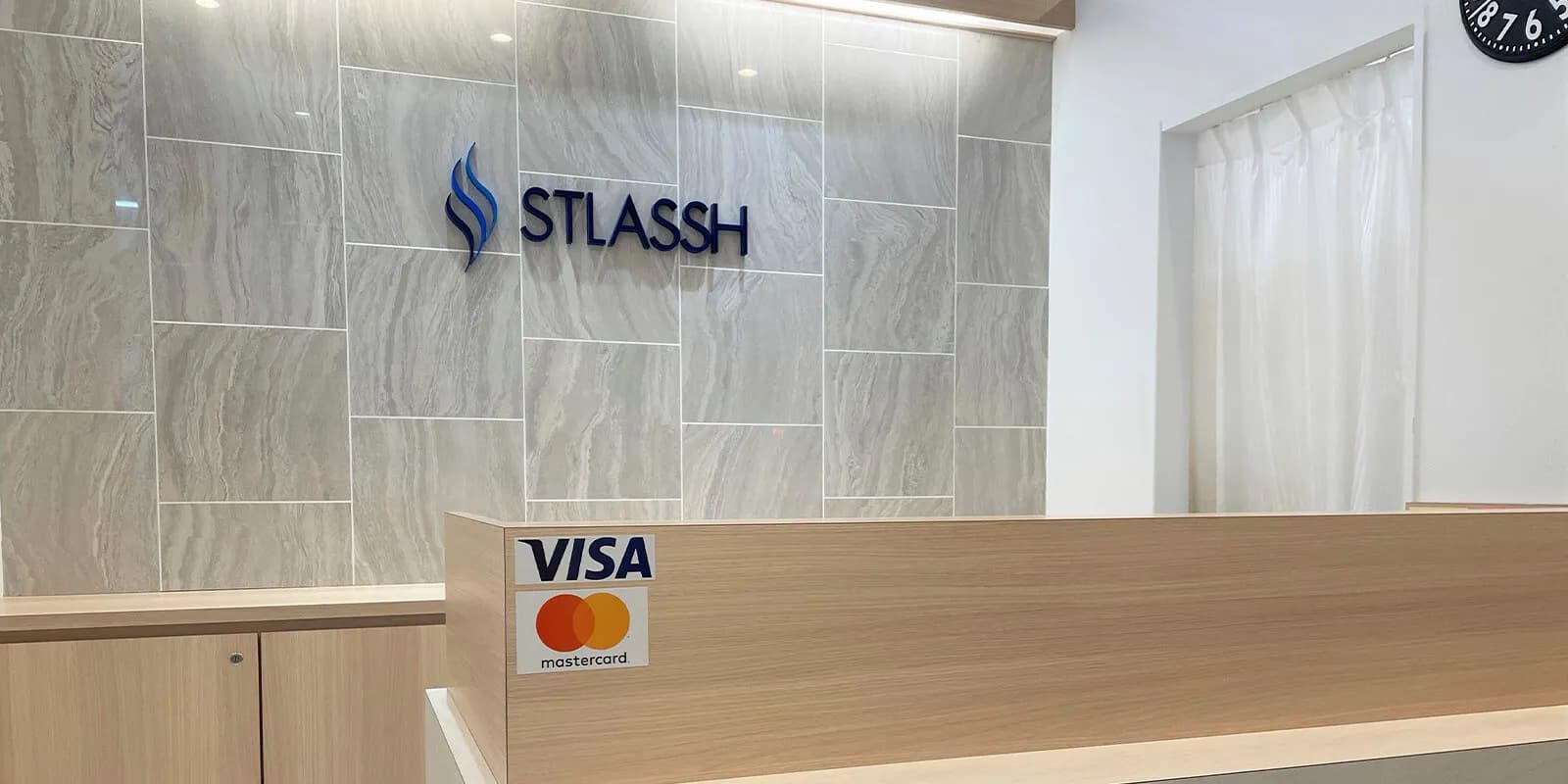 ストラッシュ 店舗画像